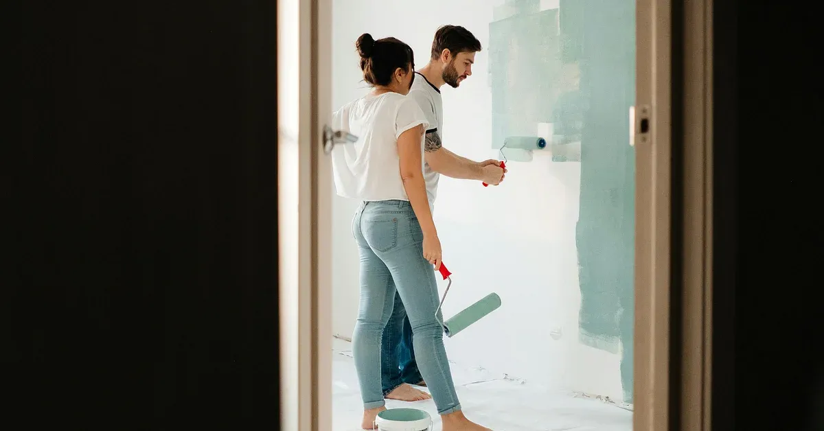Cabinet Painter in Littleton, CO